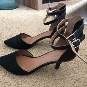 City Classified black heel (8&1/2)